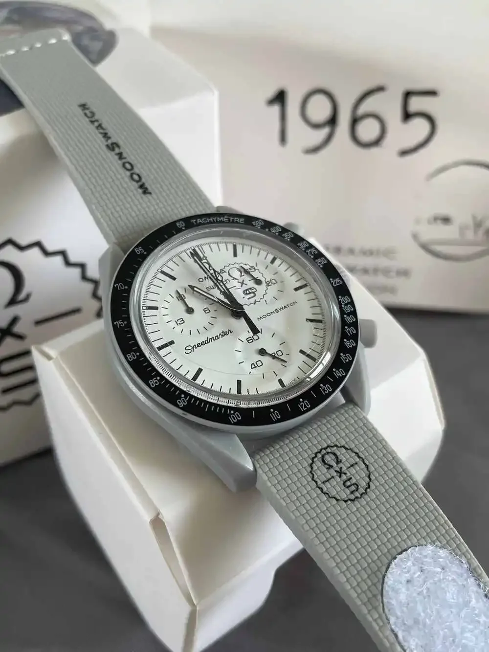NWOT SWATCH x OMEGA Men's MoonSwatch Mission to Moon Grey White Quartz Watch